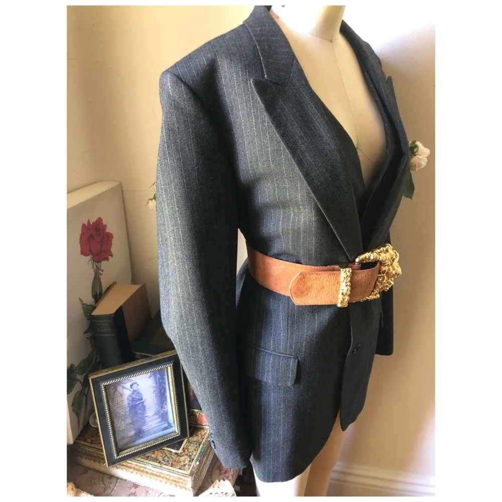 Yves Saint Laurent Vintage Grey pure wool pinstripe blazer and vest - Picture 3 of 15